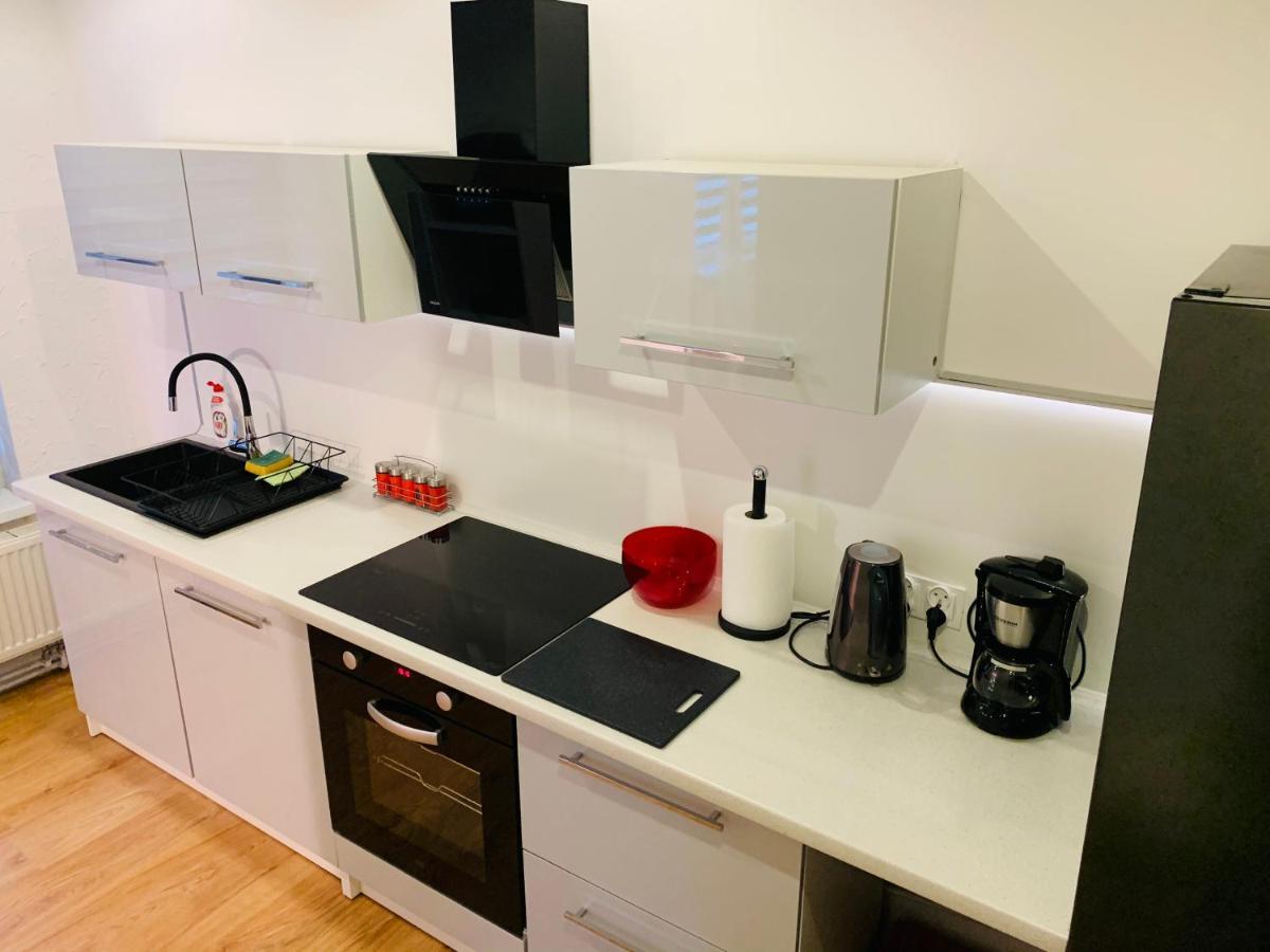 Apartament Rodzinny Z Ogrodem Cieszyn  Exterior foto