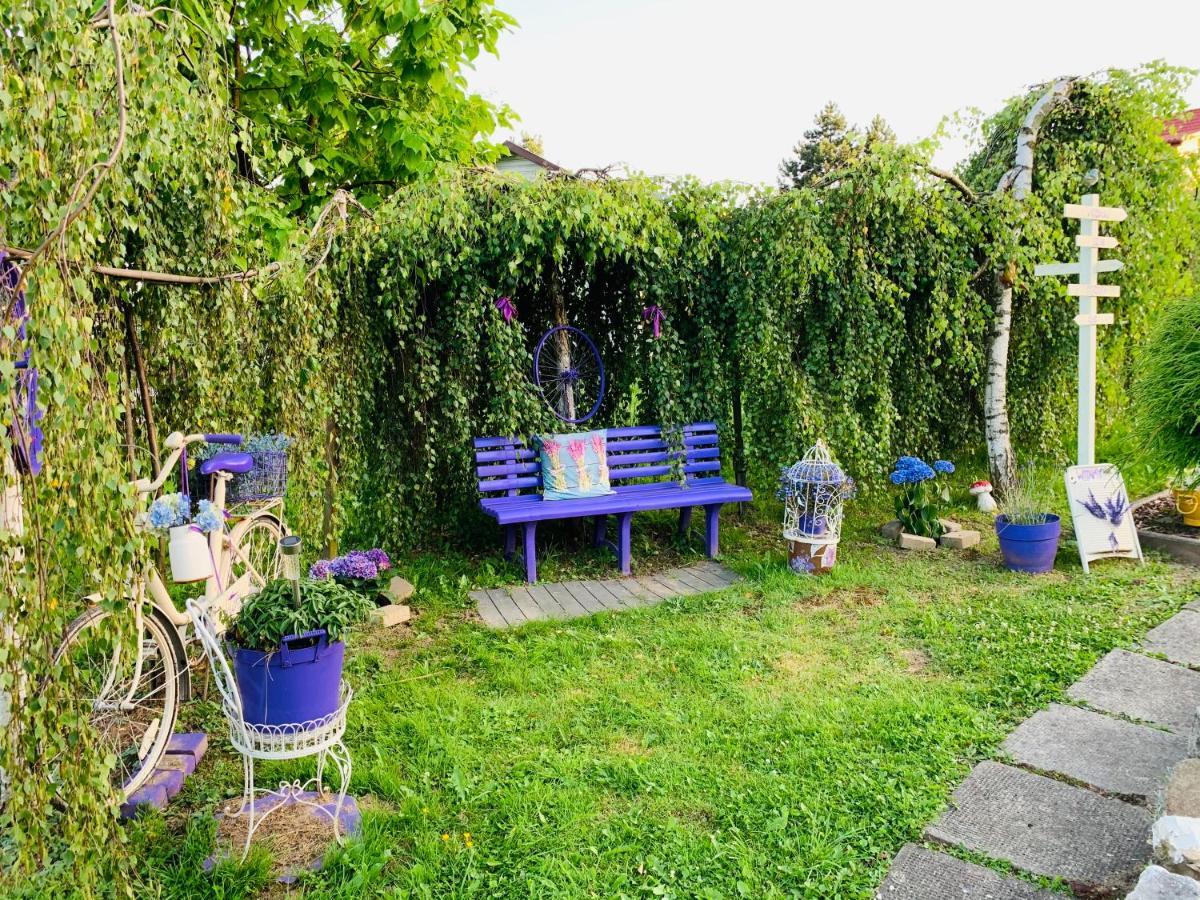 Apartament Rodzinny Z Ogrodem Cieszyn  Exterior foto